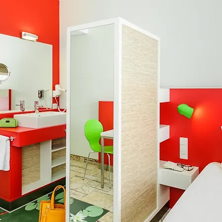Ibis Styles Karlsruhe 3* אטלינגן