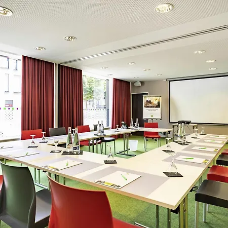 Ibis Styles Karlsruhe 3* אטלינגן