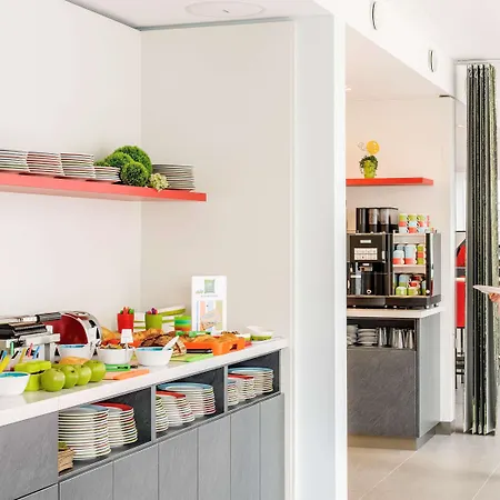 Ibis Styles Karlsruhe מלון 3*