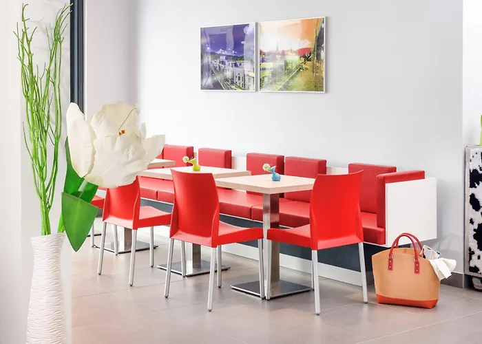 Hotel Ibis Styles Karlsruhe 3*