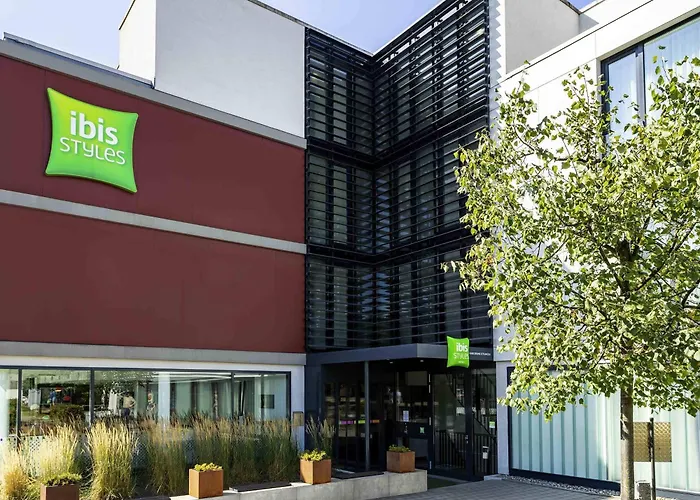 Hotel Ibis Styles Karlsruhe 3*